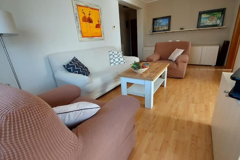 Apartman Ana Pula - Calm, Free Parking, Close To Center Exterior photo